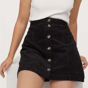 H&M Size 0 Black Corduroy Button Skirt